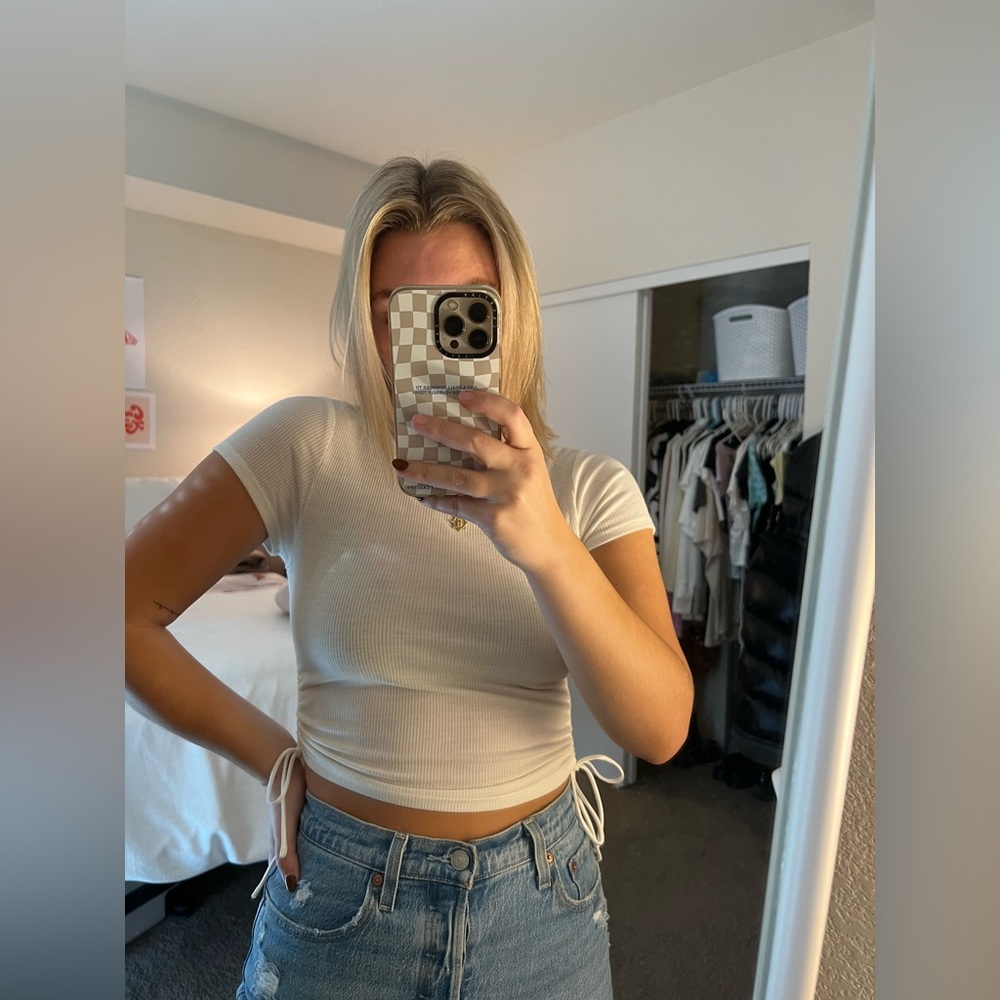 Ribbed tied t shirt